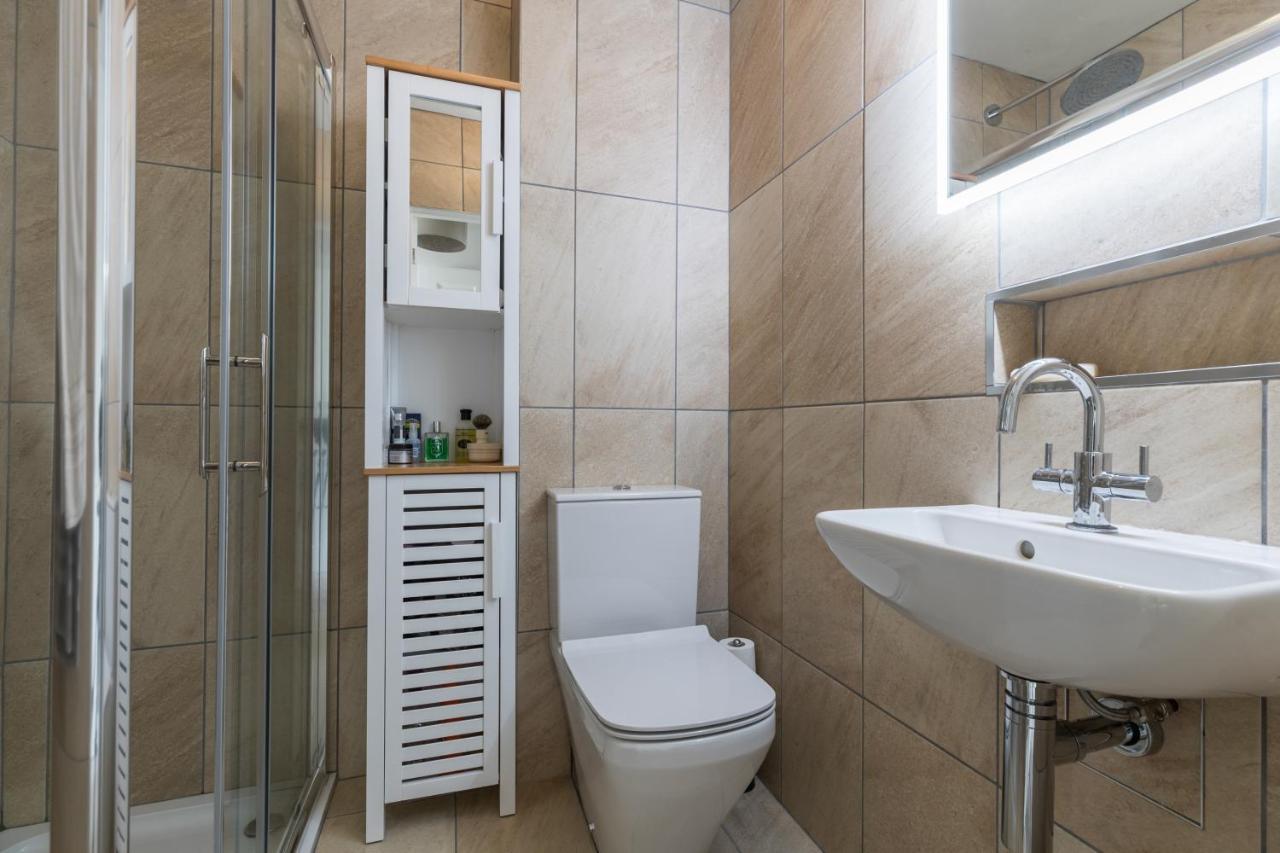 Charming Flat With Balcony In Pimlico Apartment Londra Exterior foto